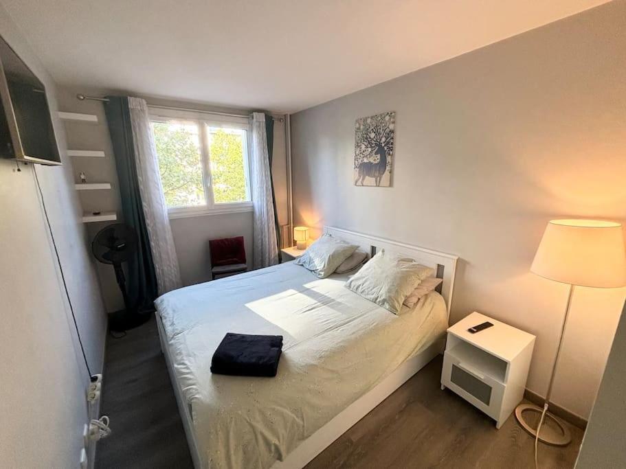 Appartement Confort Avec Balcon - Champigny Extérieur photo